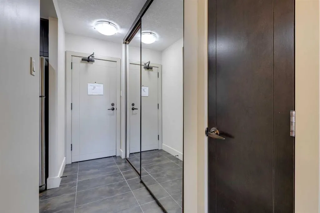 812 14 Avenue SW, #704