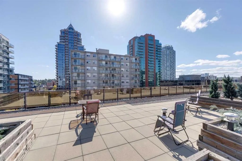 812 14 Avenue SW, #704