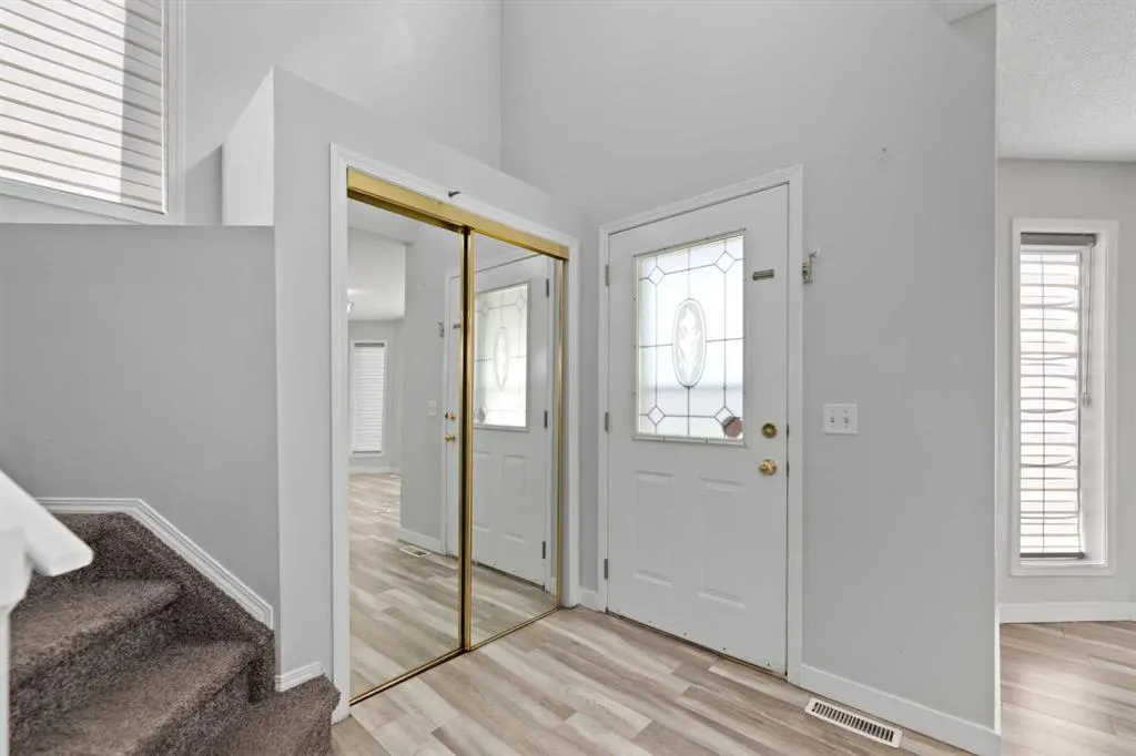14 Tarington Park NE
