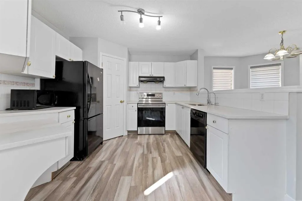 14 Tarington Park NE
