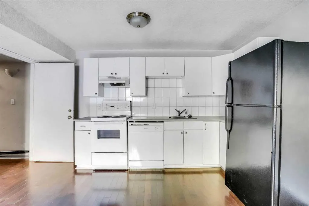 185 Cornwallis Drive NW