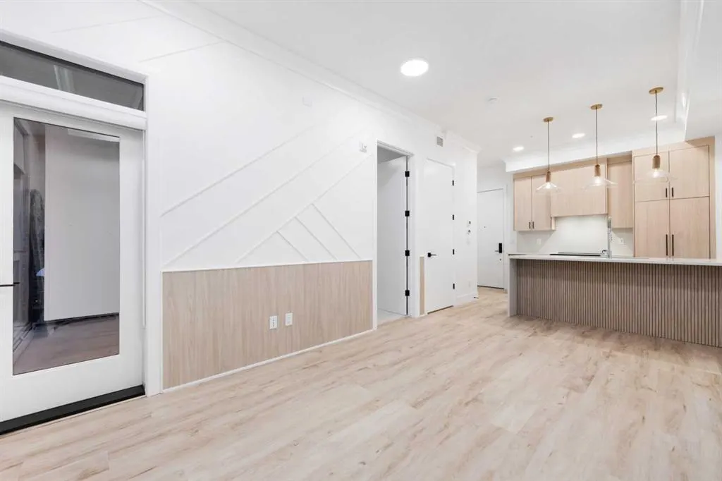 4270 Norford Avenue NW, #1113
