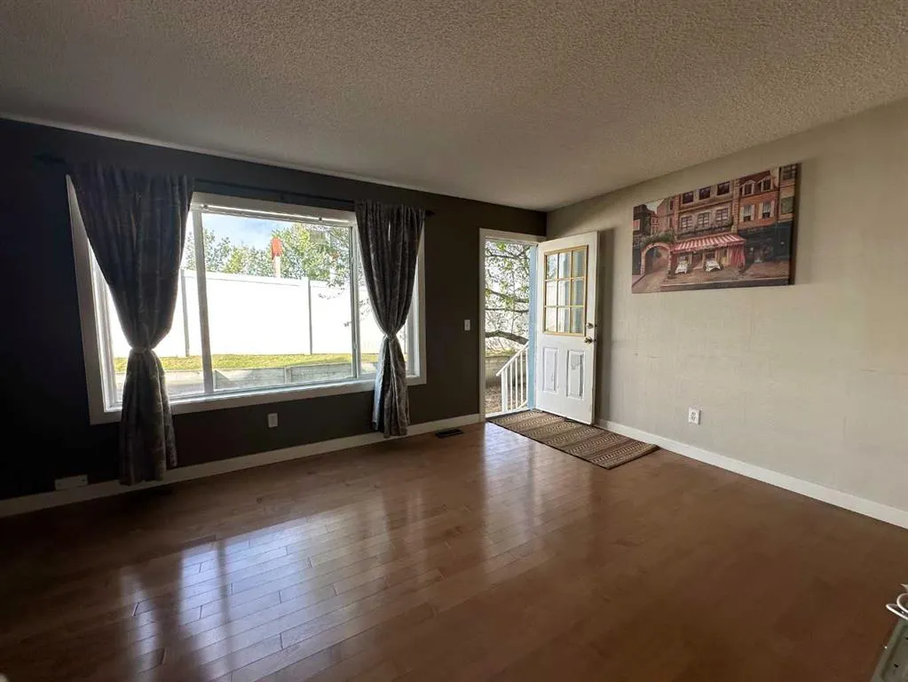 83 Harvest Oak Circle NE