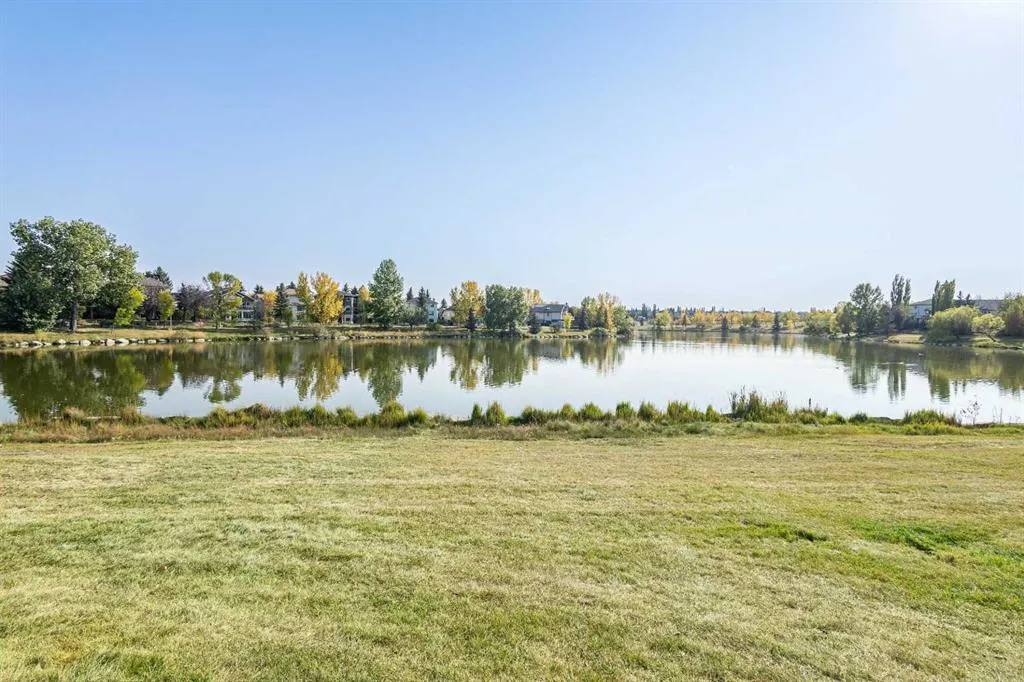 83 Harvest Oak Circle NE