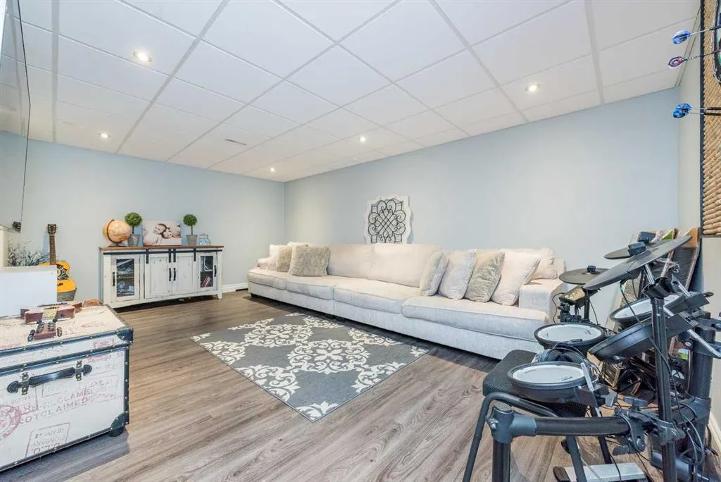 715010 84 Road Range, #73