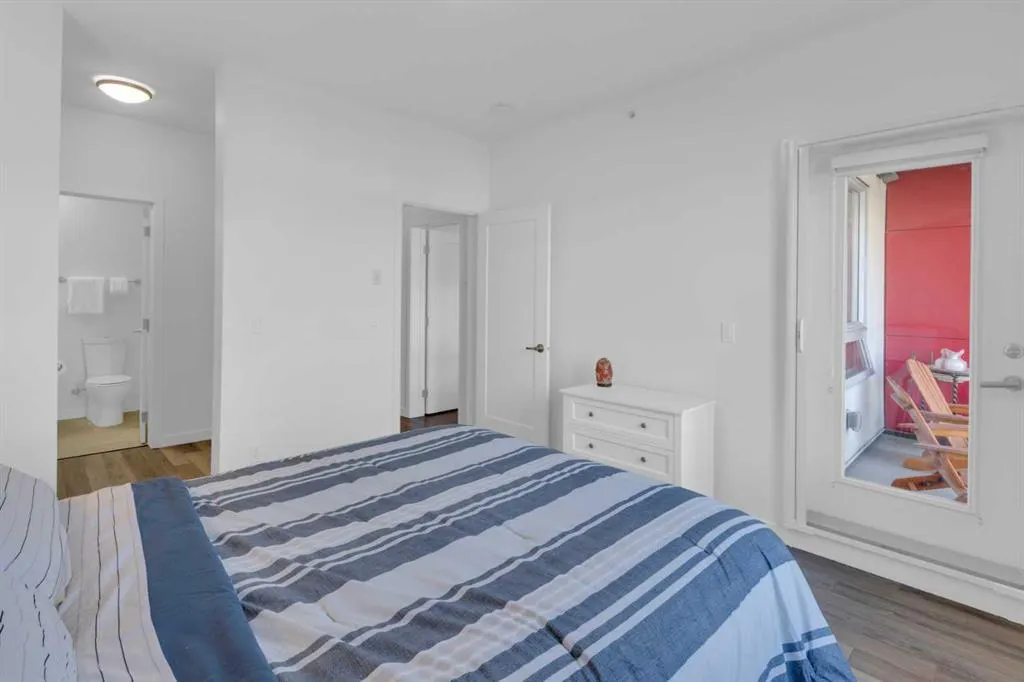 8531 8A Avenue SW, #101