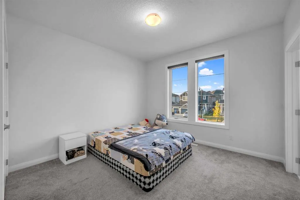 628 West Lakeview Drive