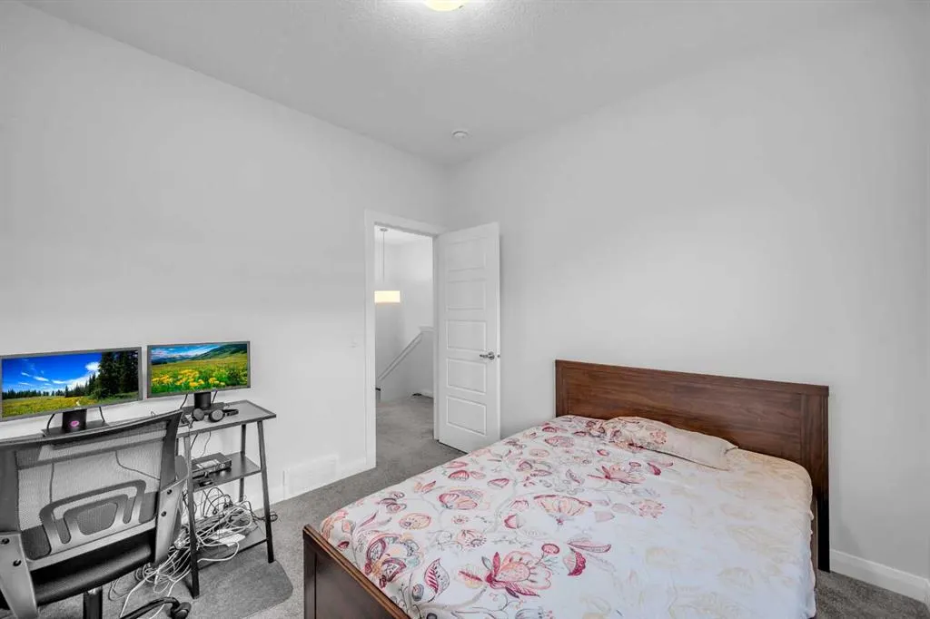 628 West Lakeview Drive