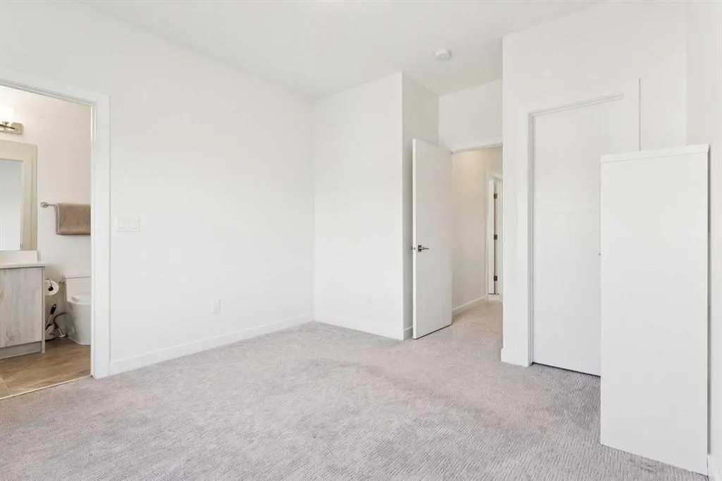 51 Midgrove Drive SW