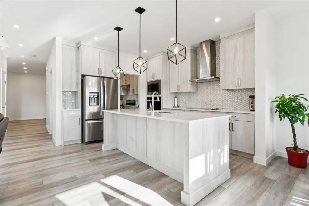 51 Midgrove Drive SW