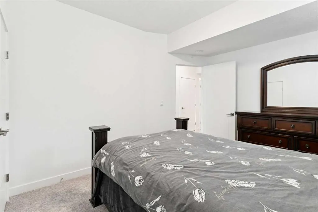 51 Midgrove Drive SW