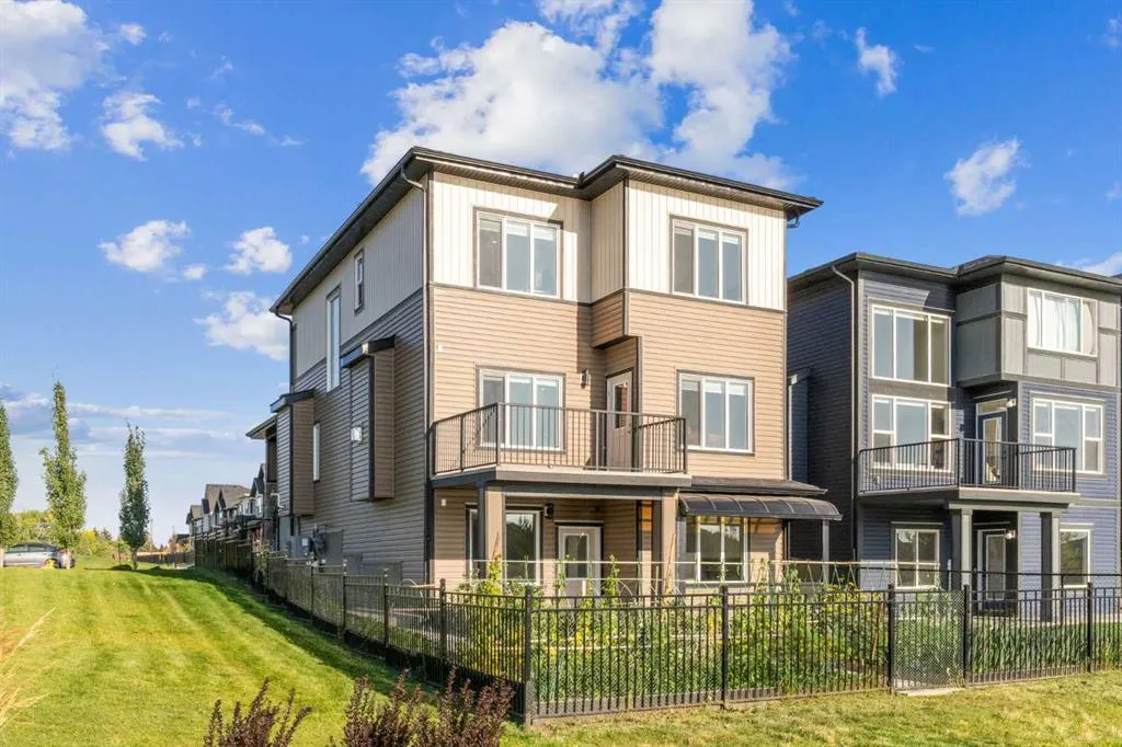51 Midgrove Drive SW