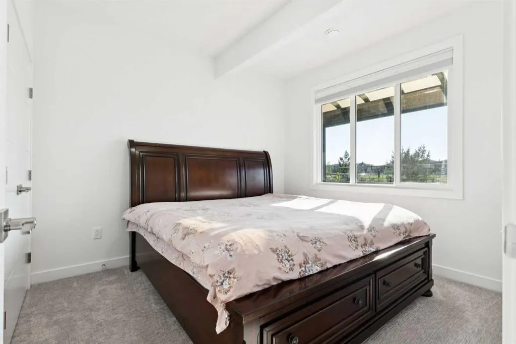 51 Midgrove Drive SW