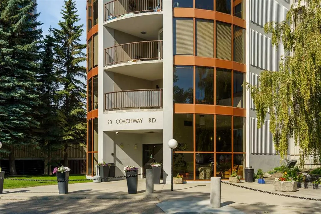 20 Coachway Road SW, #221