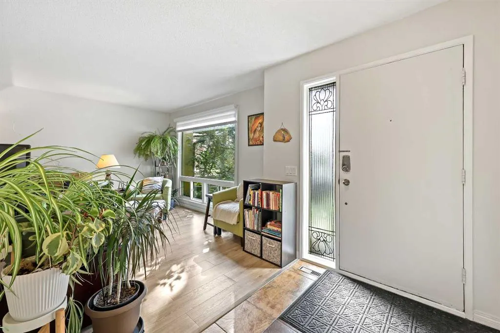 2300 Oakmoor Drive SW, #95