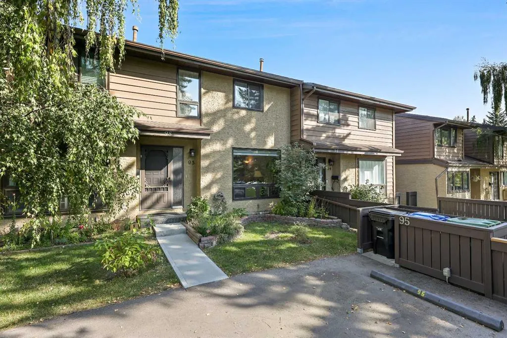 2300 Oakmoor Drive SW, #95