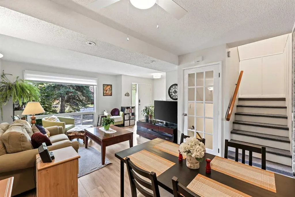 2300 Oakmoor Drive SW, #95