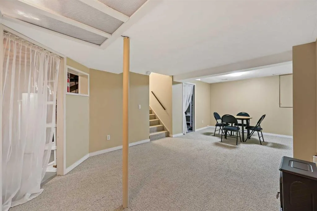 2300 Oakmoor Drive SW, #95