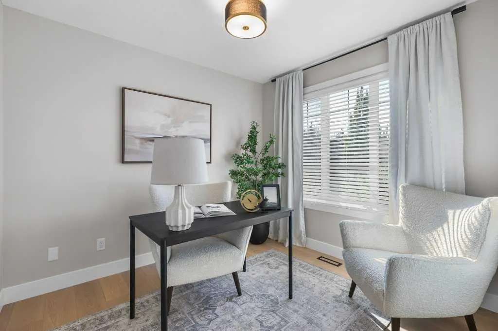 201 Thornleigh Close SE