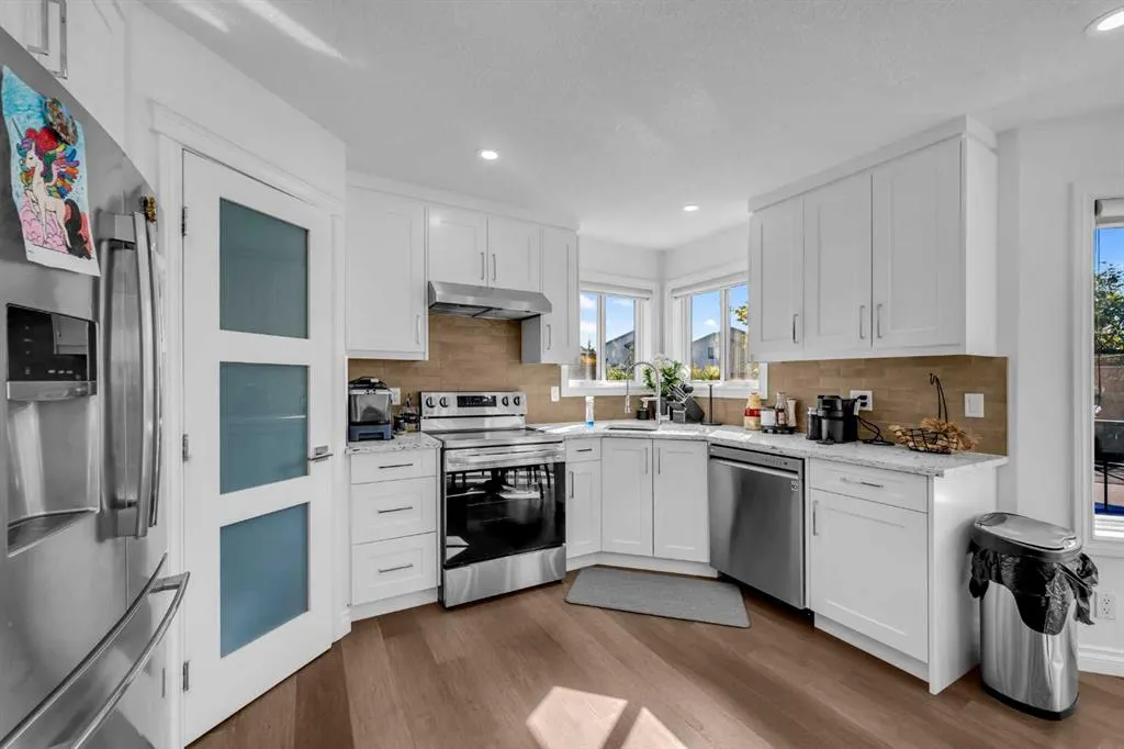 80 Canoe Square SW
