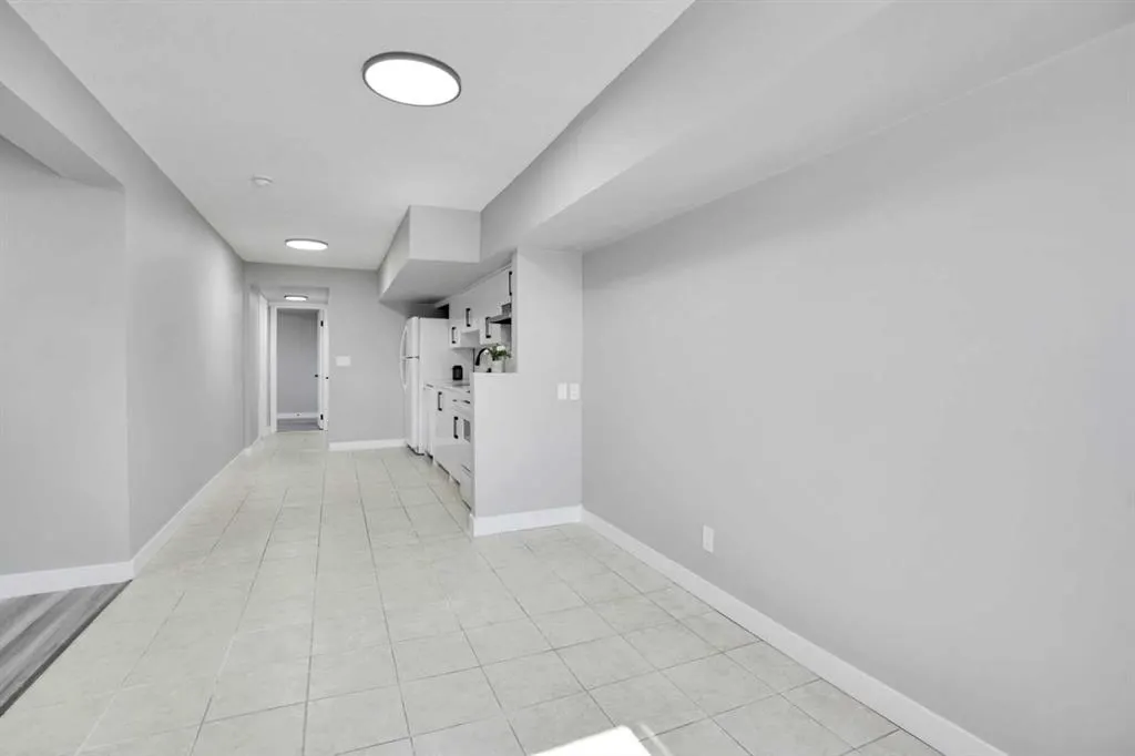 216 Templevale Road NE