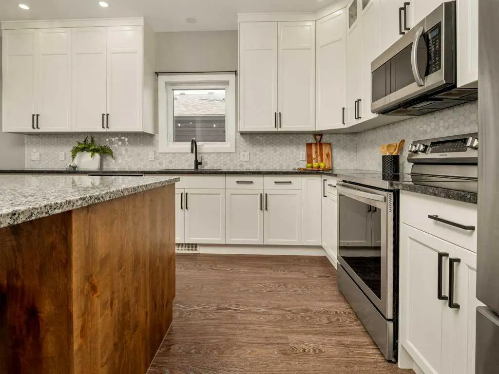 607 Parkside Green