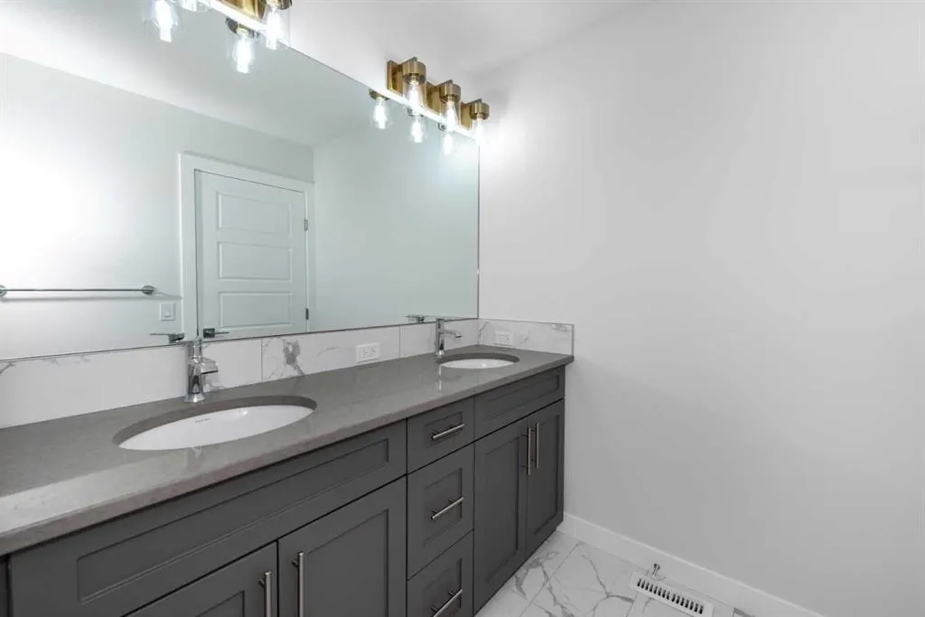 155 Legacy Reach Park SE