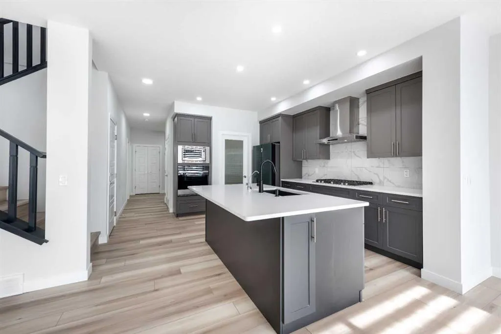 155 Legacy Reach Park SE