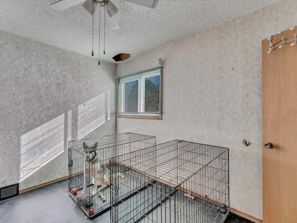 111 10 Street SW