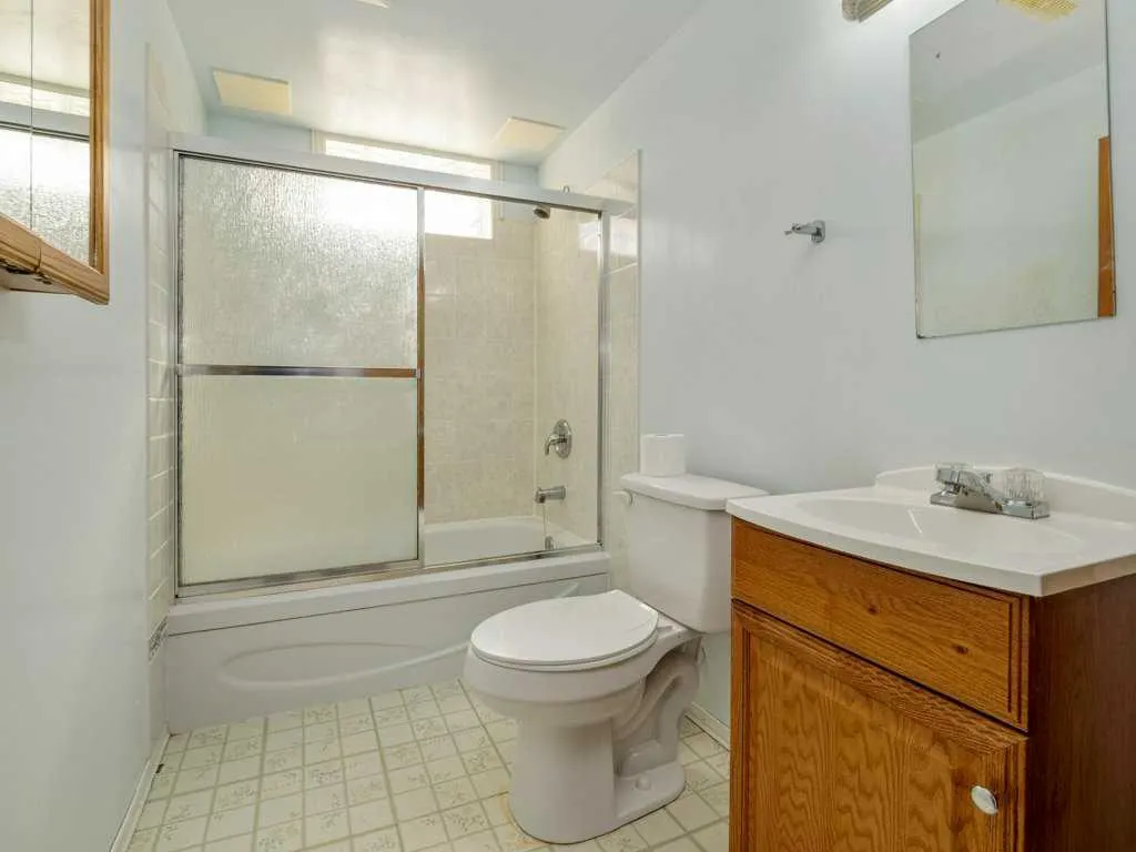 43 Ryerson Road W