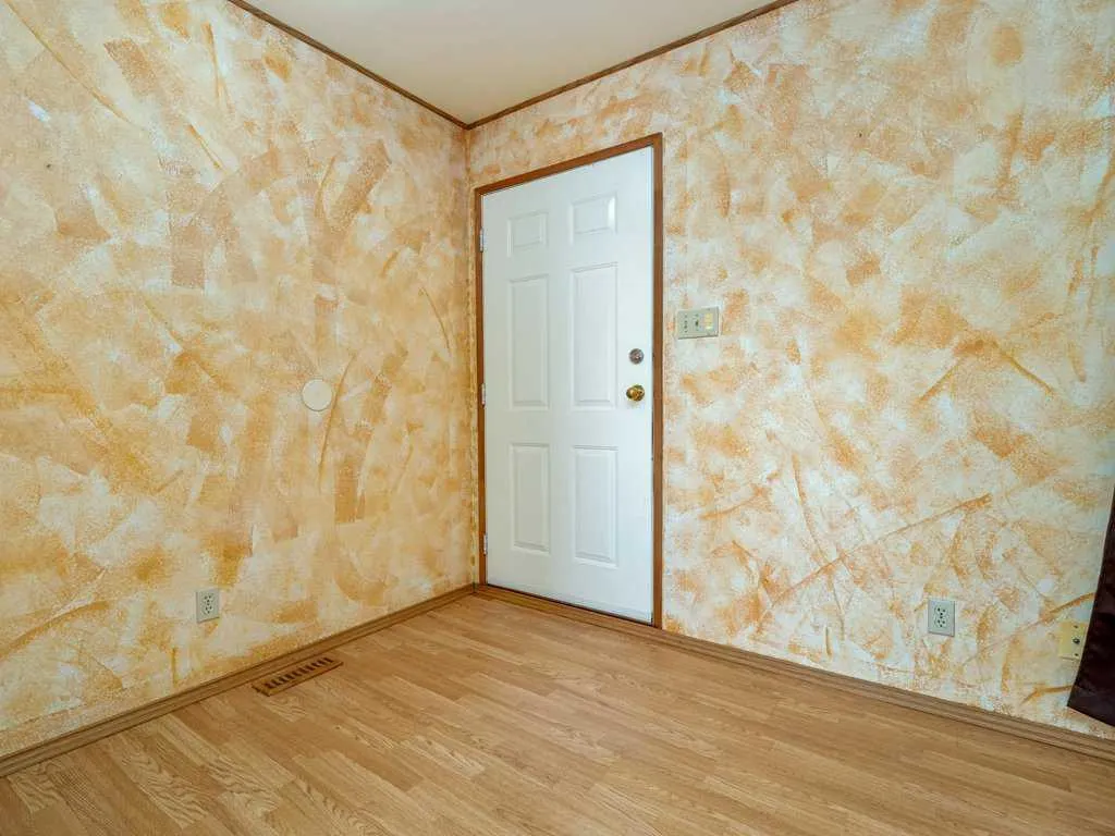 43 Ryerson Road W