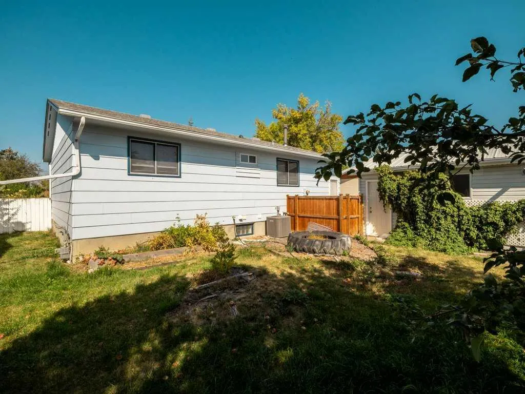 43 Ryerson Road W