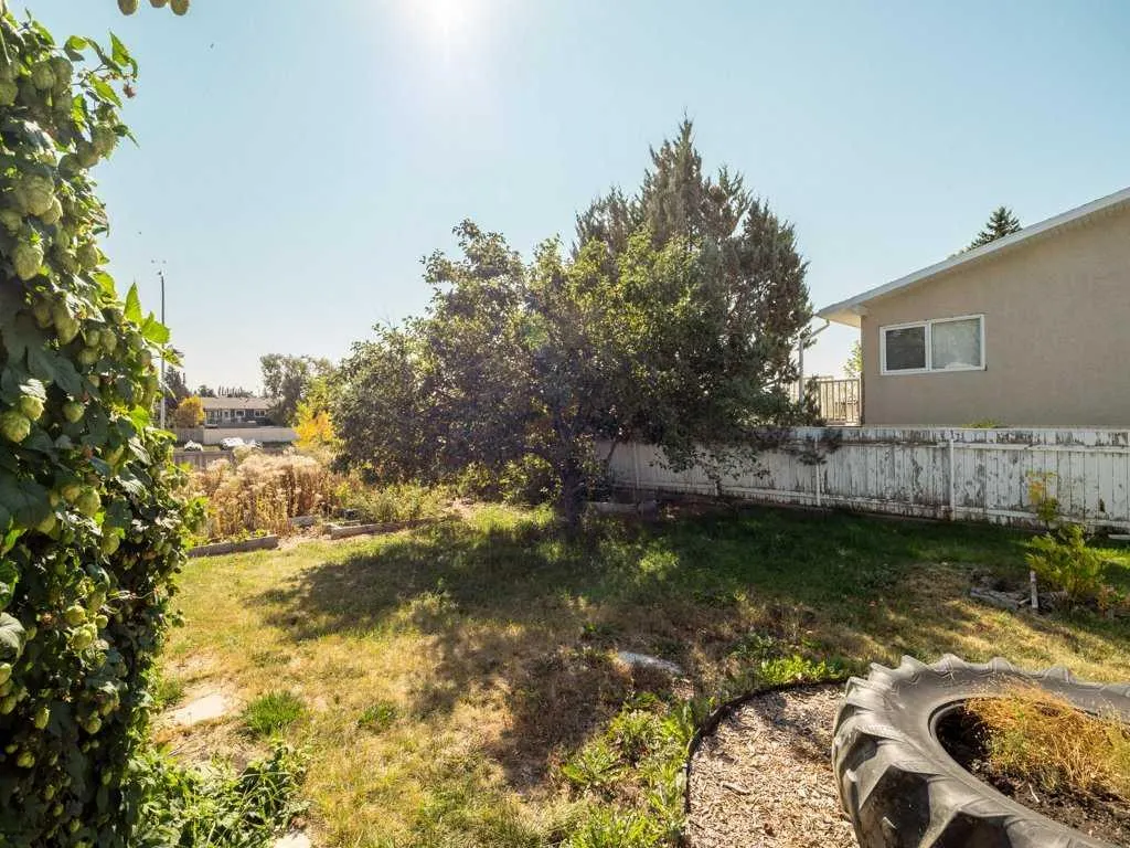 43 Ryerson Road W