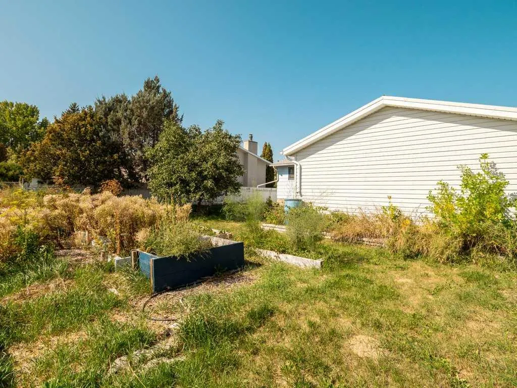 43 Ryerson Road W