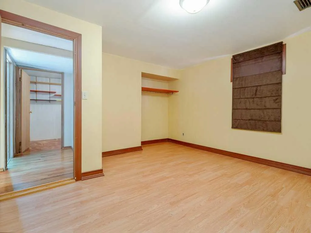 43 Ryerson Road W
