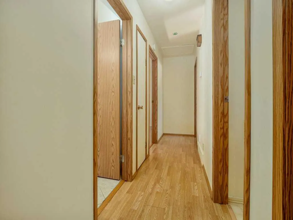 43 Ryerson Road W