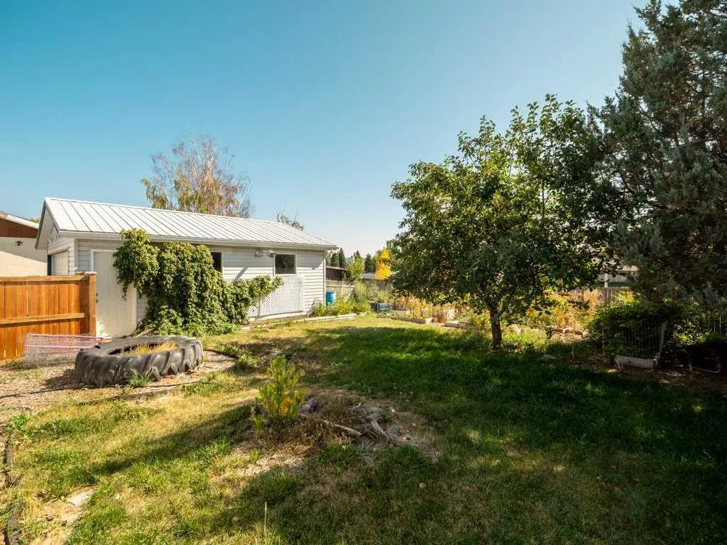 43 Ryerson Road W