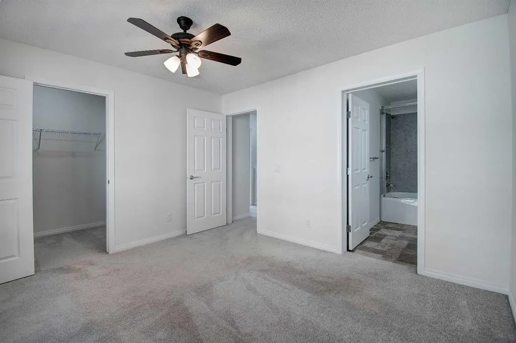 221 Hillcrest Gardens SW