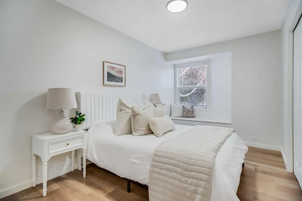 92 Woodford Drive SW