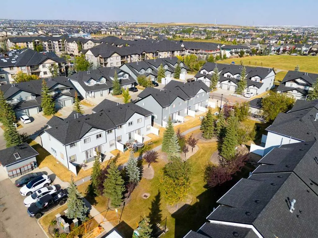 85 Panatella Villas NW