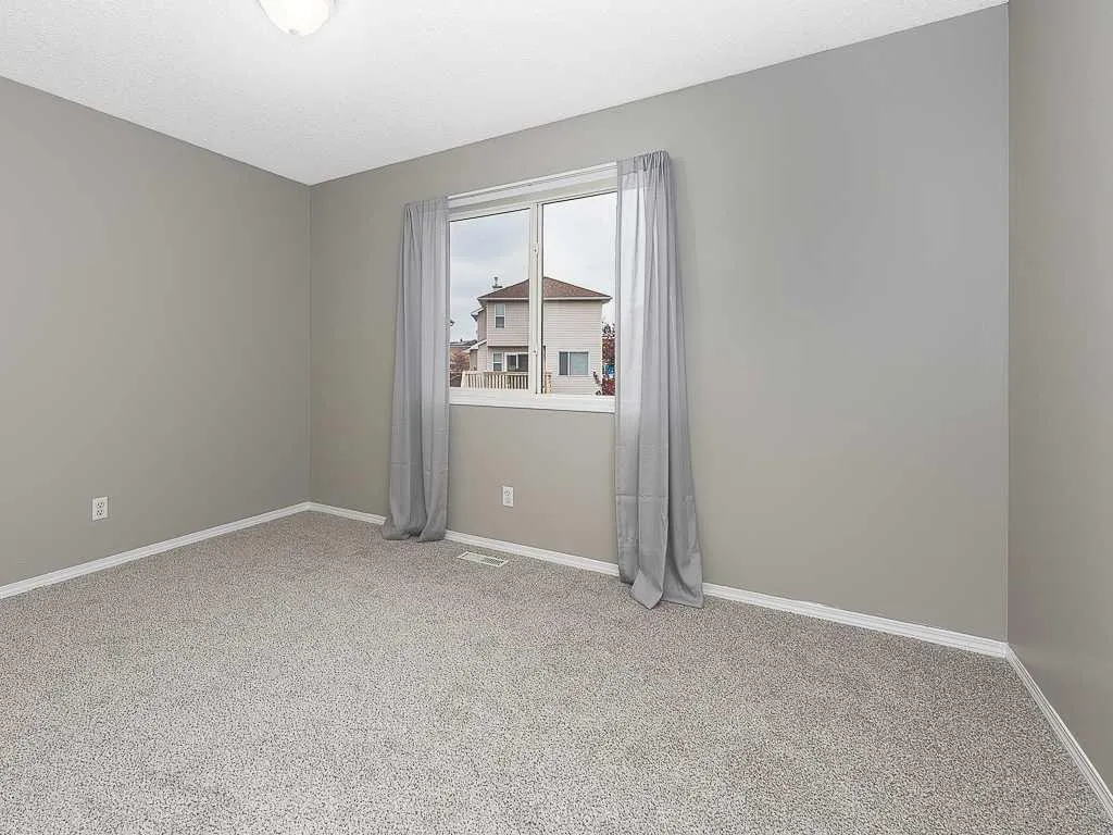 323 Bridlewood Circle SW