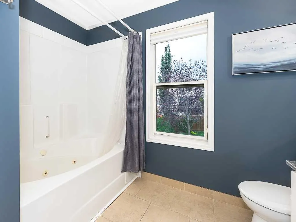 323 Bridlewood Circle SW