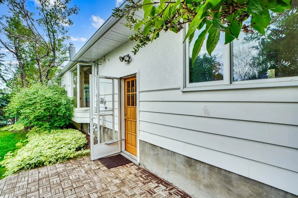 1956 Kelwood Drive SW