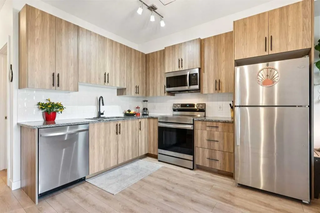 24 Sage Hill Terrace NW, #205