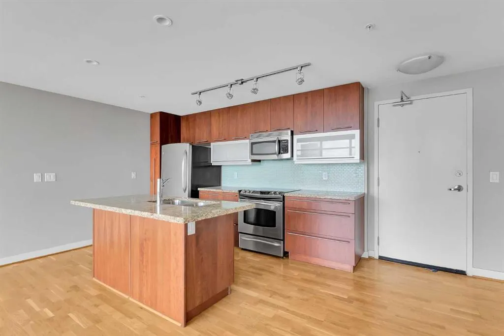 215 13 Avenue SW, #1903