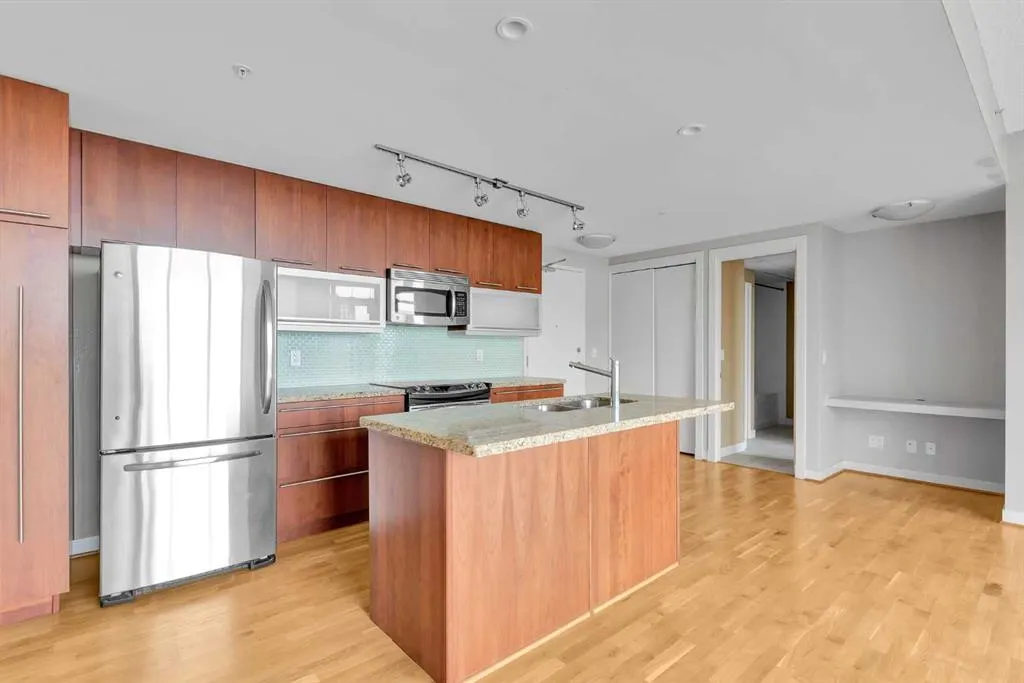 215 13 Avenue SW, #1903