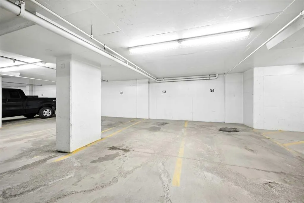 1053 10 Street SW, #805