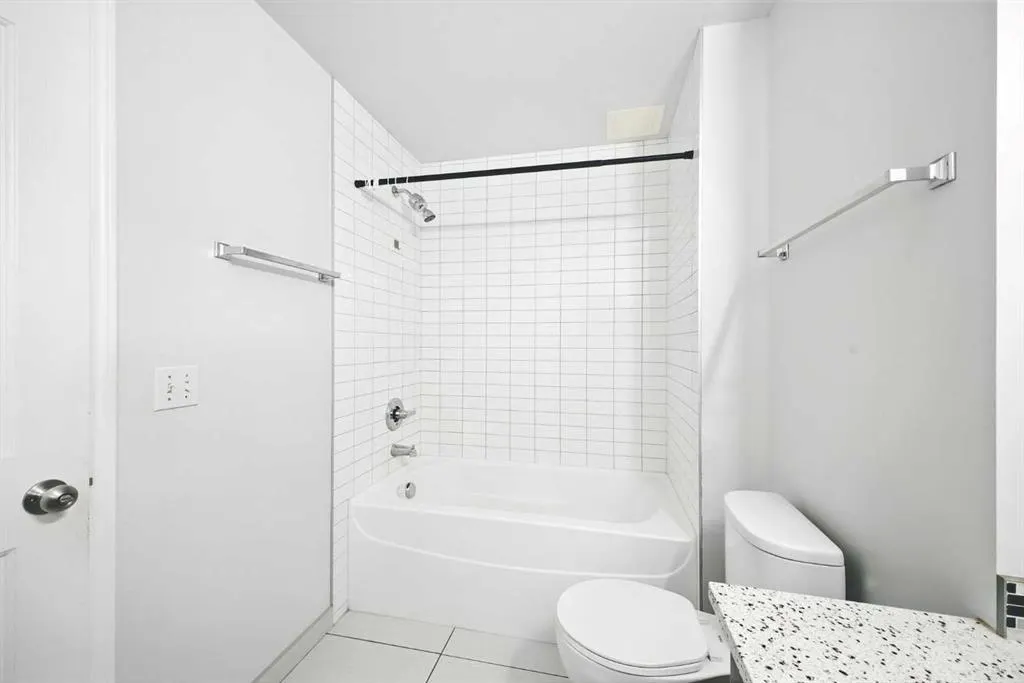 1053 10 Street SW, #805