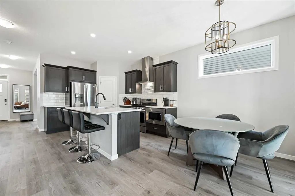 856 West Lakeview Drive