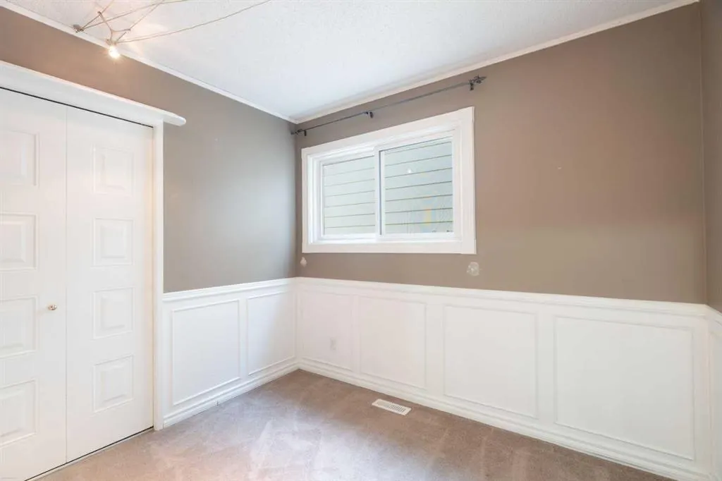 39 Bearberry Crescent NW